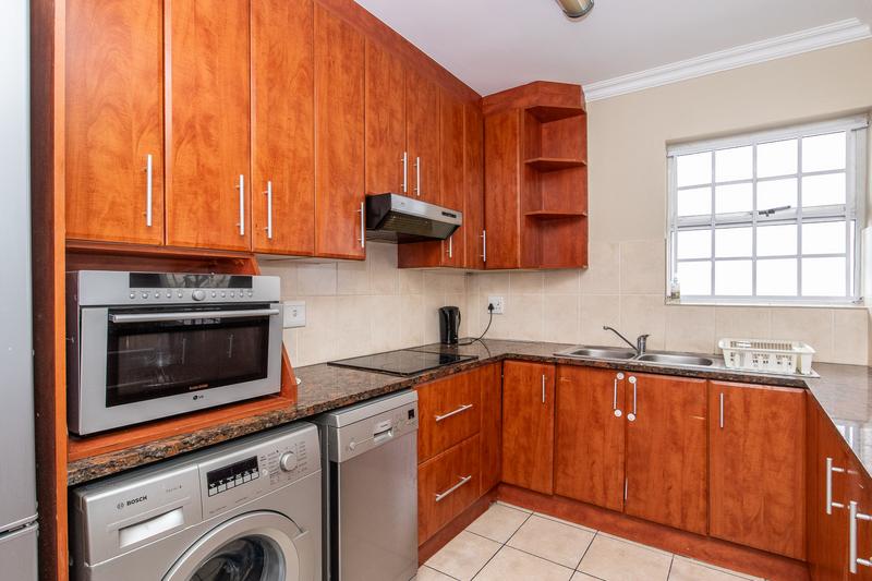 3 Bedroom Property for Sale in Sea Point Western Cape